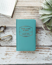 Load image into Gallery viewer, One Line A Day: A Five-Year Memory Book (5 Year Journal, Daily Journal, Yearly Journal, Memory Journal)
